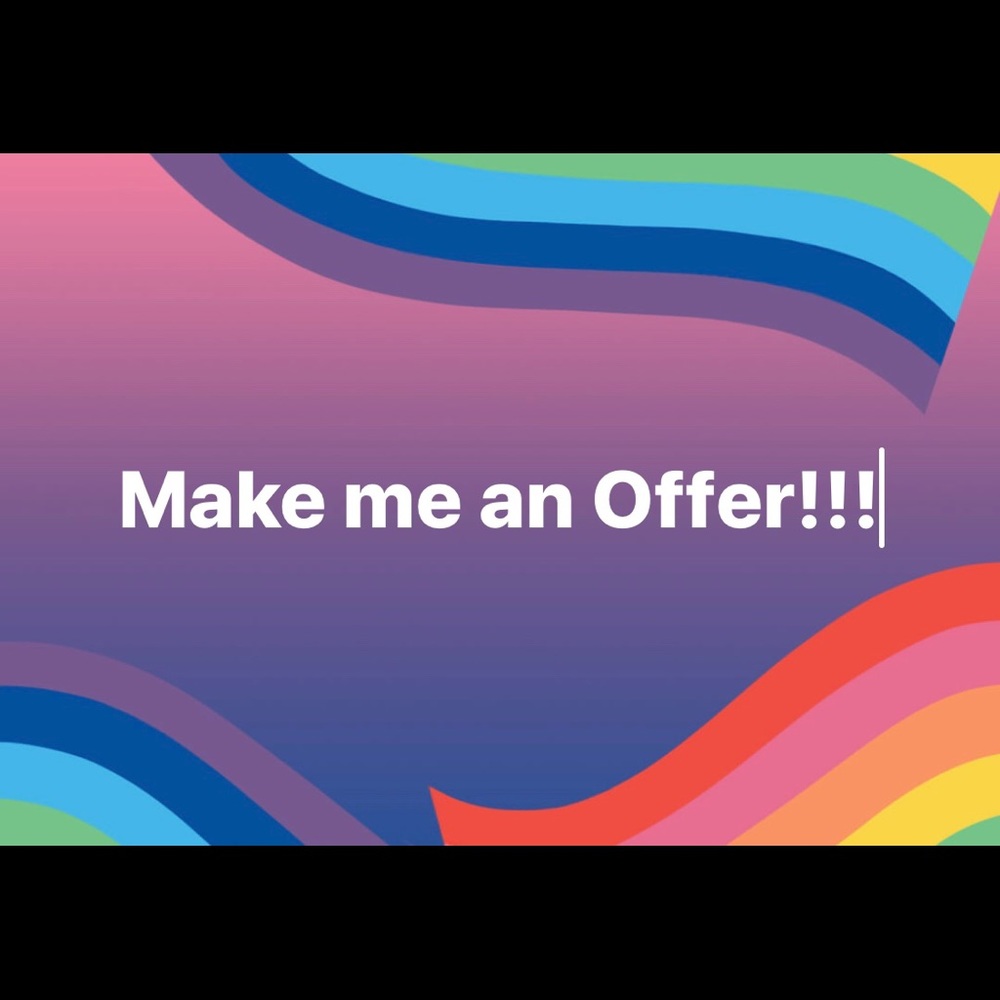 Accepting all offers! Bundle for 10% off 2+ items!